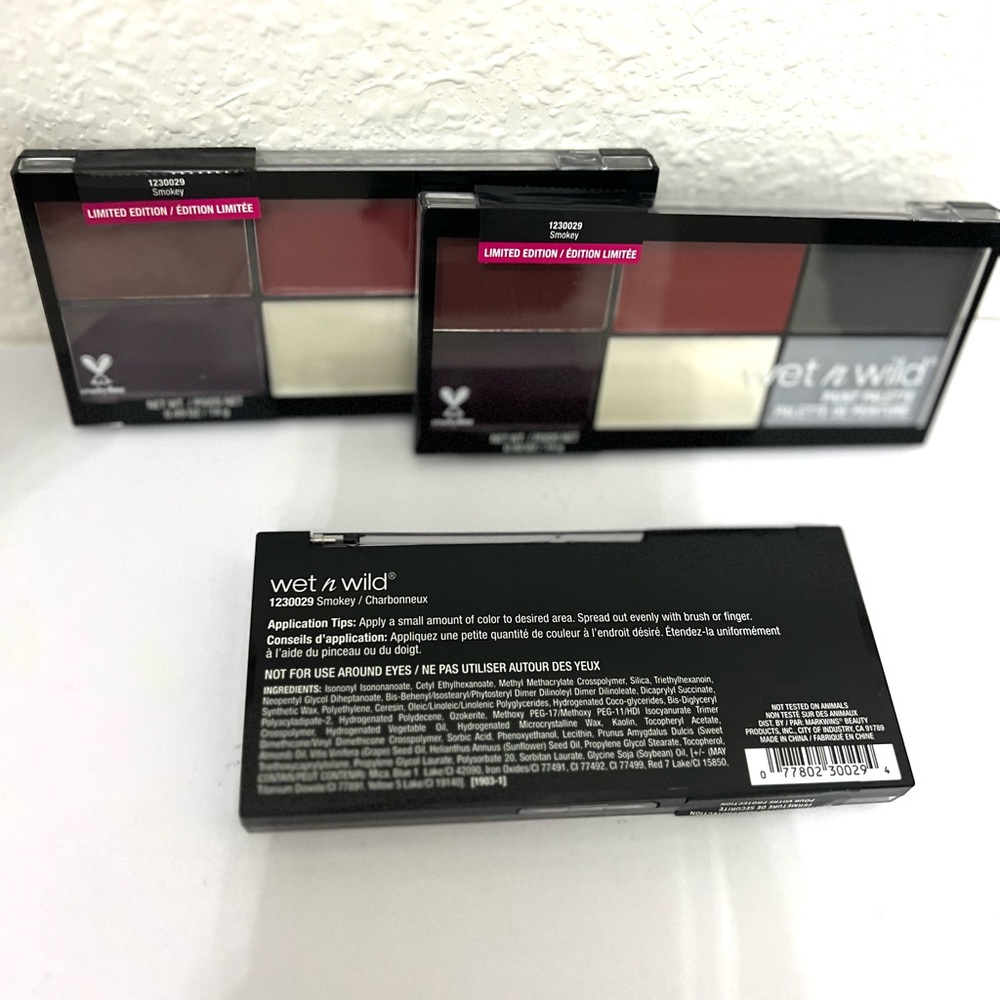 Wet N Wild Paint Palette Limited Edition :: 1230029 Smokey